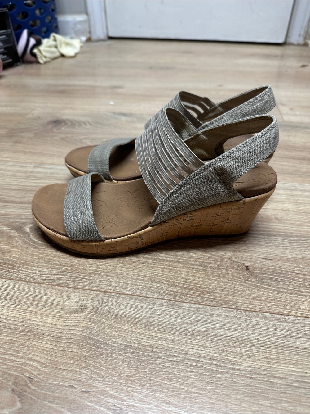 Skechers Taupe Linen Elastic Strap Cork Wedge Sandals